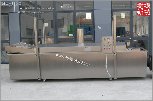 沙琪瑪設(shè)備4:油炸機(jī) (高效、節(jié)能;油溫采用電控系統(tǒng)控制) 沙琪瑪設(shè)備4:油炸機(jī) (高效、節(jié)能;油溫采用電控系統(tǒng)控制)